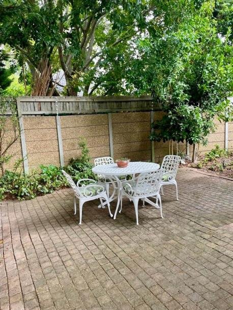 1 Bed Garden Cottage in Constantia Hill Estate-11