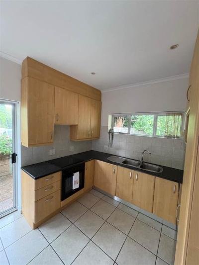 1 Bed Garden Cottage in Constantia Hill Estate