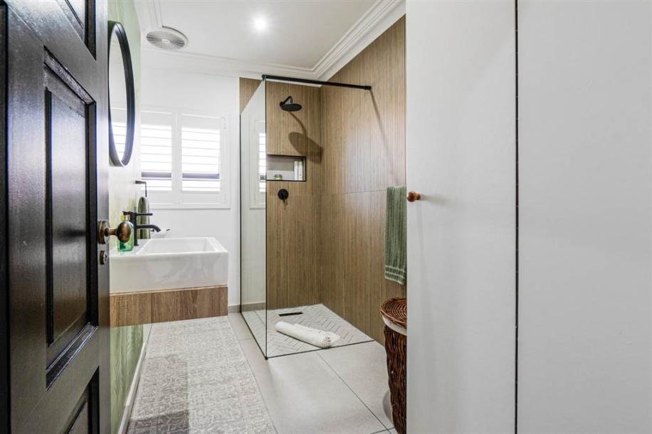 3 Bedroom House in Warner Beach-16