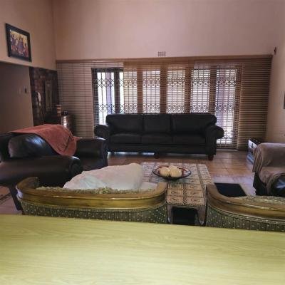 4 Bed House in Royldene