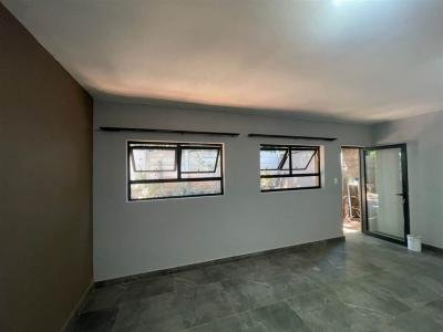 3 Bed Garden Cottage in Randpark