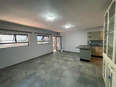 3 Bed Garden Cottage in Randpark