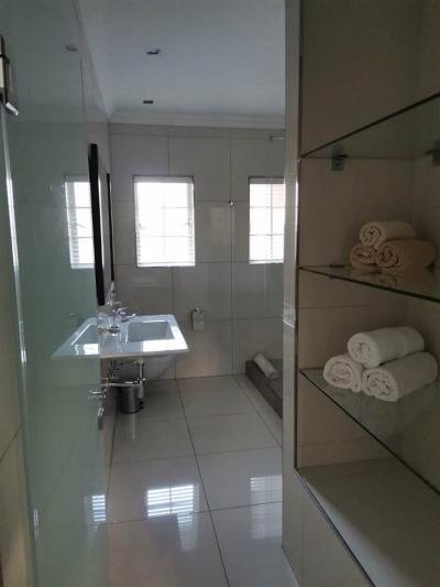 3 Bedroom Duplex in Musgrave