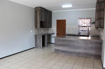 2 Bedroom Simplex in Bergbron