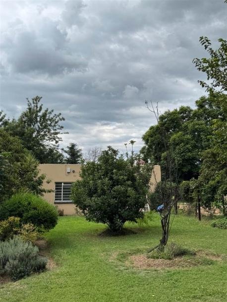 3 Bedroom Garden Cottage in Chartwell AH-9