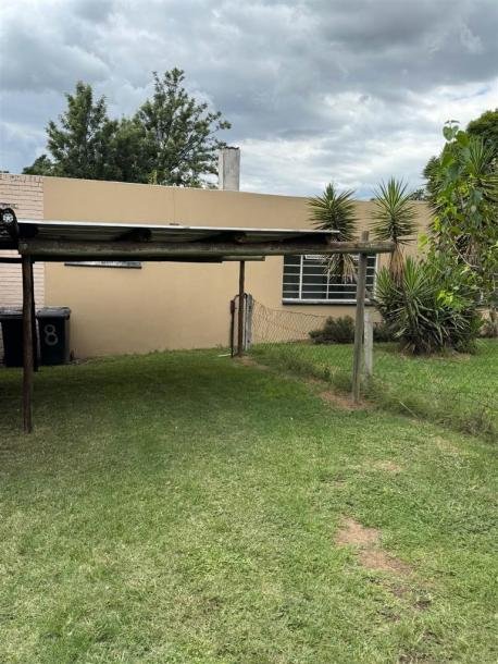 3 Bedroom Garden Cottage in Chartwell AH-11