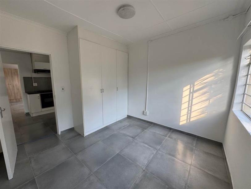 3 Bedroom Garden Cottage in Chartwell AH-12