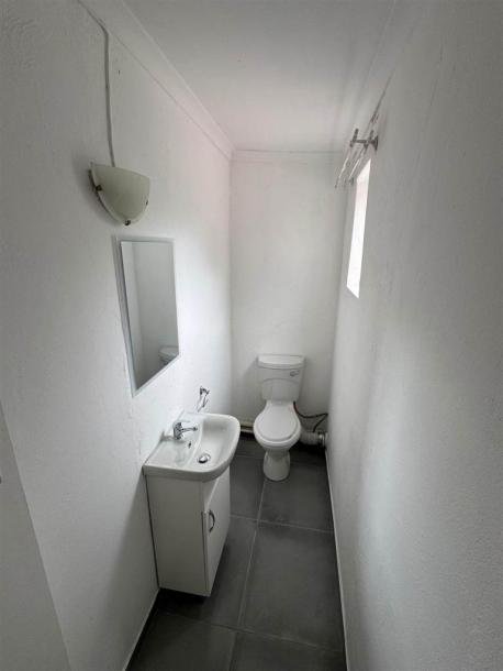 3 Bedroom Garden Cottage in Chartwell AH-15