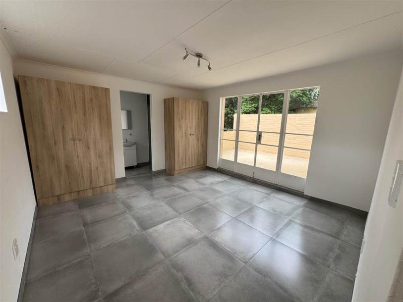 3 Bedroom Garden Cottage in Chartwell AH-2