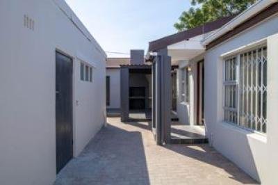 4 Bedroom House for Sale in Kenwyn