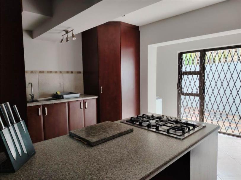 3 Bed Duplex in Humewood-4