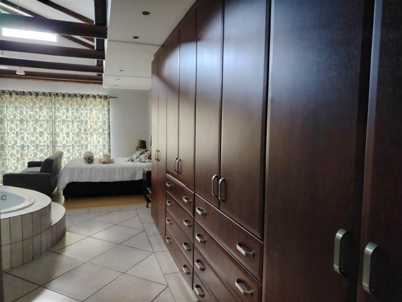 3 Bed Duplex in Humewood-7