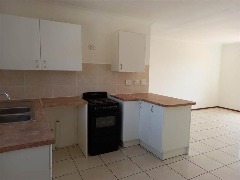 2 Bed Apartment in Blackheath-7