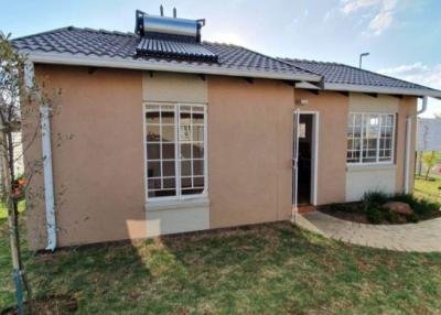 2 bedroom house in Bram fisherville