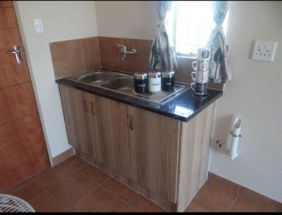 2 bedroom house in Bram fisherville