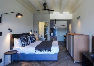 1 Bed Apartment in Foreshore