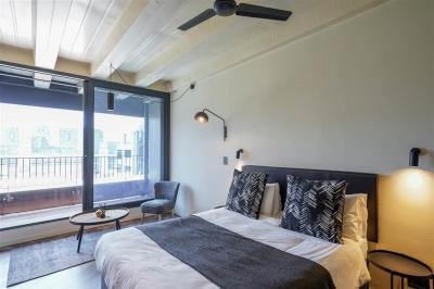 1 Bed Apartment in Foreshore