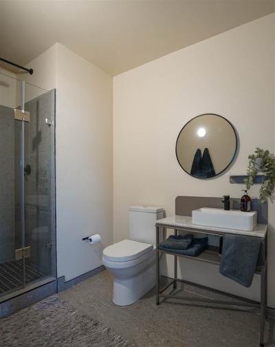 1 Bed Apartment in Foreshore