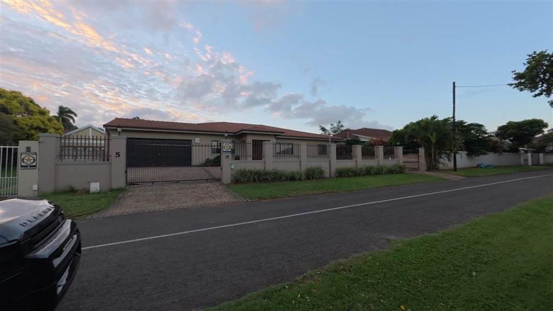 5 Bed House in Durban North-17