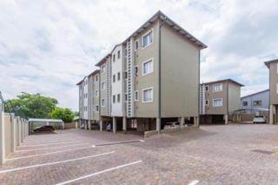 2 Bed Apartment in Ferndale-1
