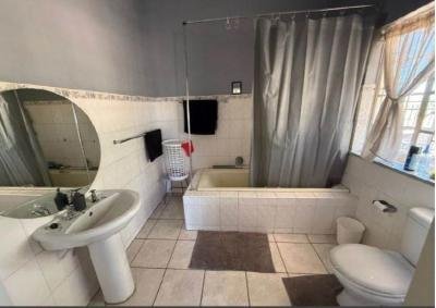 4 Bed House in Upington
