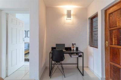 1 Bed Apartment in Bedfordview