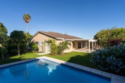 5 Bedroom House in The Vines