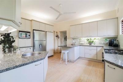 8 Bed House in Durban North