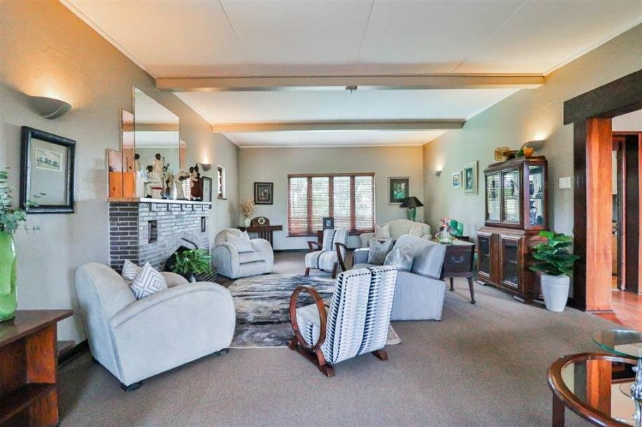 8 Bed House in Durban North-3