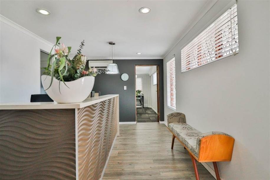 8 Bed House in Durban North-18