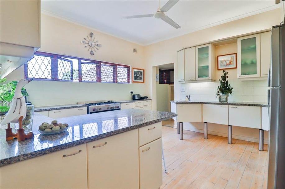 8 Bed House in Durban North-4