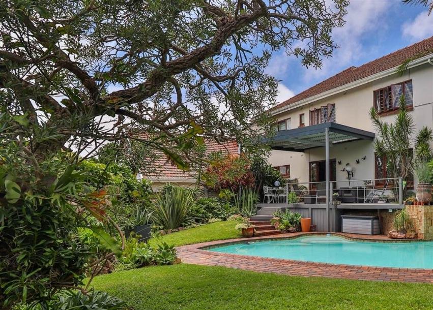 8 Bed House in Durban North-8