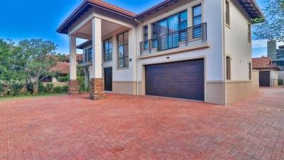 6 Bedroom House in Izinga Park
