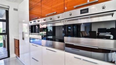 6 Bedroom House in Izinga Park