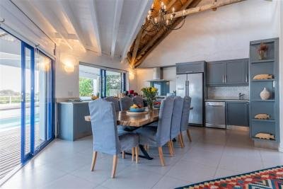 4 Bedroom House in Kommetjie