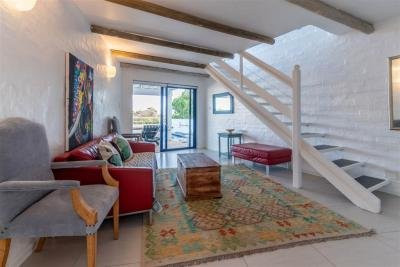 4 Bedroom House in Kommetjie