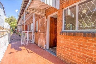 2 Bedroom Duplex in Robin Hills