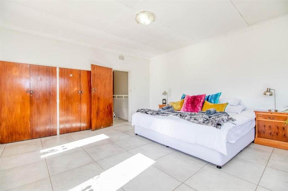 2 Bedroom Duplex in Robin Hills-19