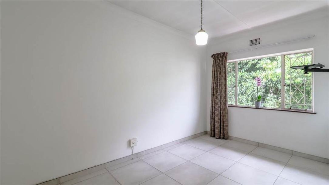 2 Bed Duplex in Robindale-12