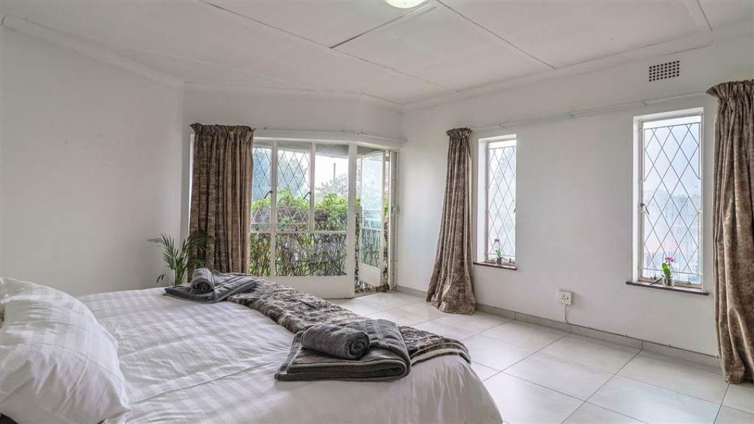 2 Bed Duplex in Robindale-11