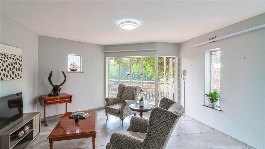 2 Bed Duplex in Robindale-7