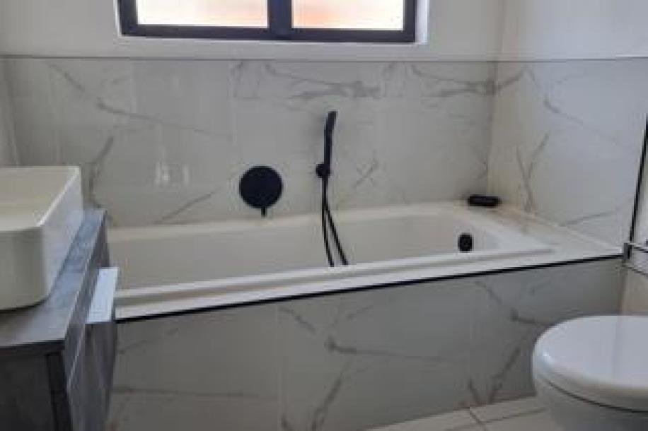 2 Bedroom Townhouse for Sale in Essenwood-13