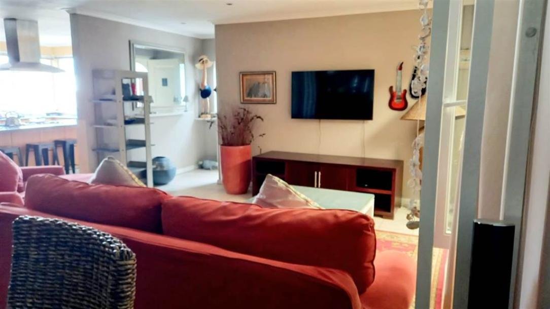 2 Bed Cluster in Bloubergstrand-3