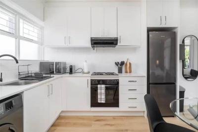 1 Bedroom Apartment in Green Point