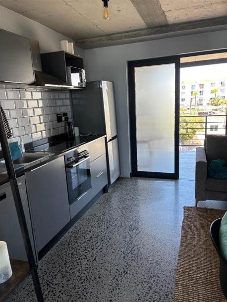 Studio apartment in West Beach-15