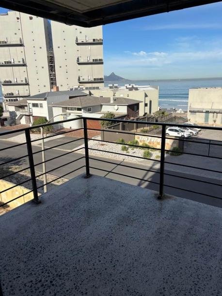 Studio apartment in West Beach-2