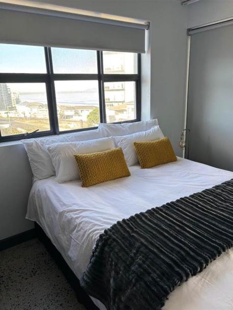 Studio apartment in West Beach-6