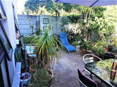 2 Bed Flat in Bloubergstrand