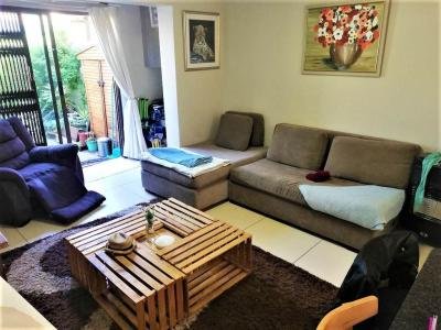2 Bed Flat in Bloubergstrand