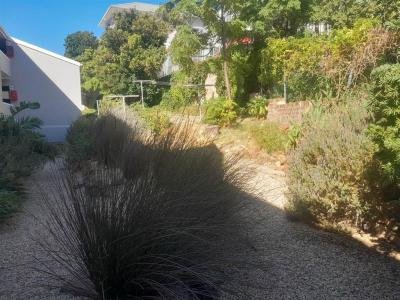 2 Bed Apartment in Vredehoek